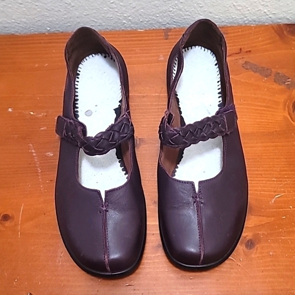 HOTTER SHAKE MARY JANE SLIP ON LEATHER COMFORT BRAIDED LOAFERS SHOES PURPLE SZ11 - Picture 1 of 8